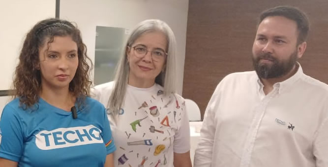 Techo Bolivia celebra su vivienda 800